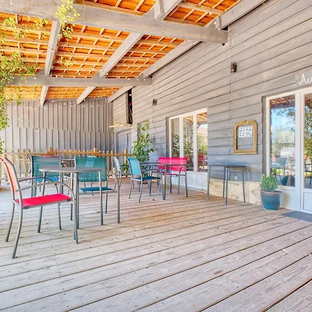 Nyaraló Amicie Monsac